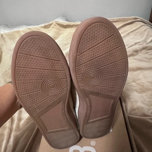 P448 Light Beige and White Sneakers With Mint Back 38 - Picture 4 of 6